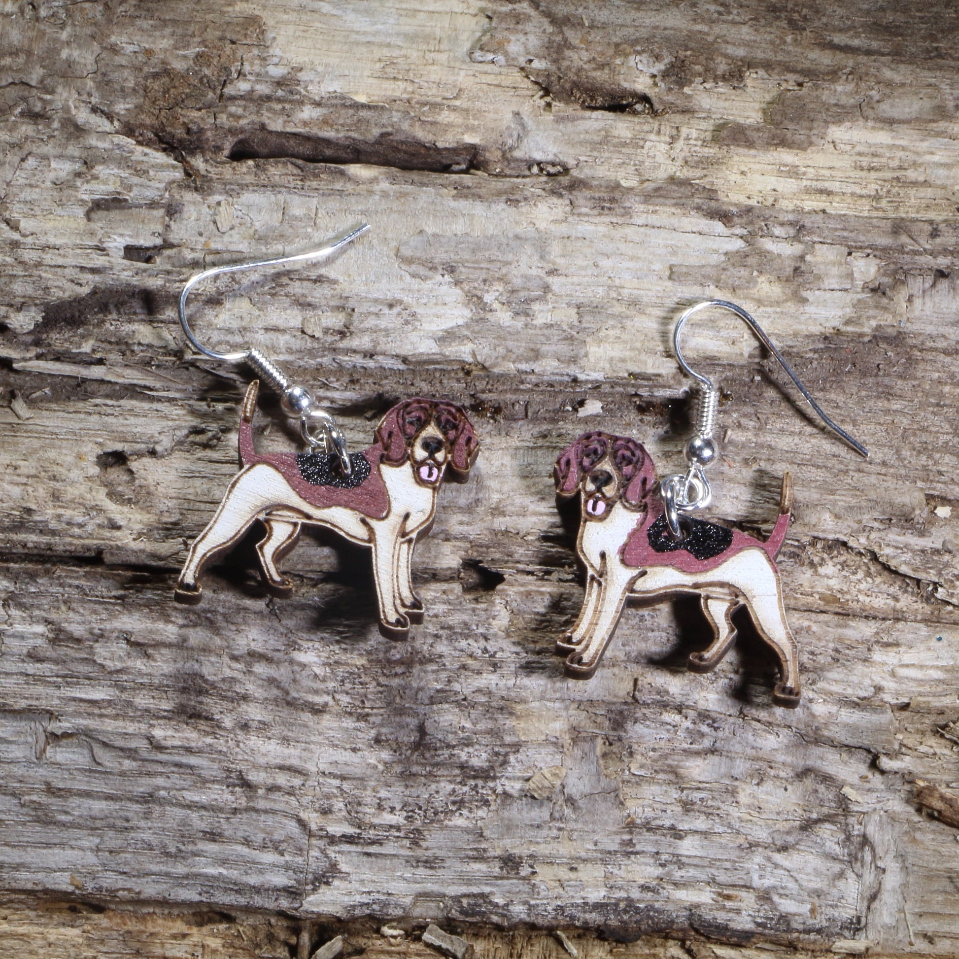 Hand-painted wooden Beagle dog dangle earrings featuring a tri-color Beagle with brown, black, and white markings on hypoallergenic .925 sterling silver hooks. Lightweight dog lover jewelry perfect for Beagle owners, hound enthusiasts, pet lovers, and unique handmade gifts.