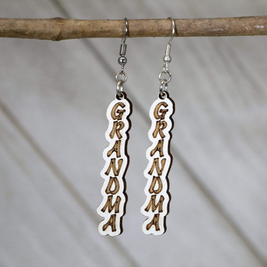 Hand-painted wooden grandma dangle earrings with loving family-inspired design and hypoallergenic sterling silver hooks, lightweight grandma statement jewelry earrings for Mother’s Day, birthdays, and proud grandmas