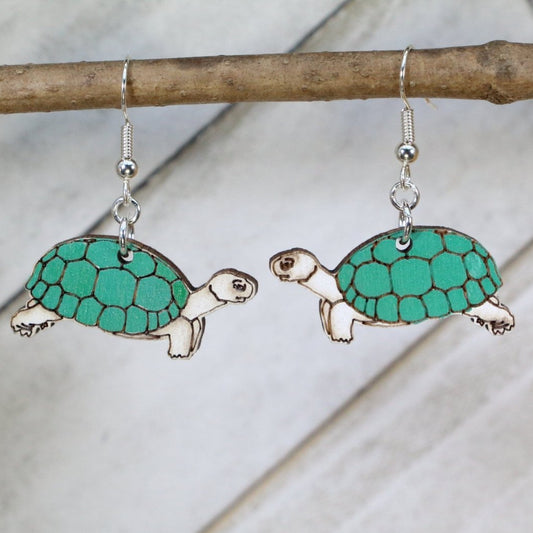Hand-painted wooden realistic sea turtle dangle earrings with detailed ocean animal design and hypoallergenic sterling silver hooks, lightweight turtle statement jewelry earrings for beach lovers and marine life fans